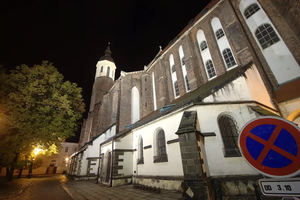 Konkatedrála Nanebevzetí Panny Marie, Opava — exterior