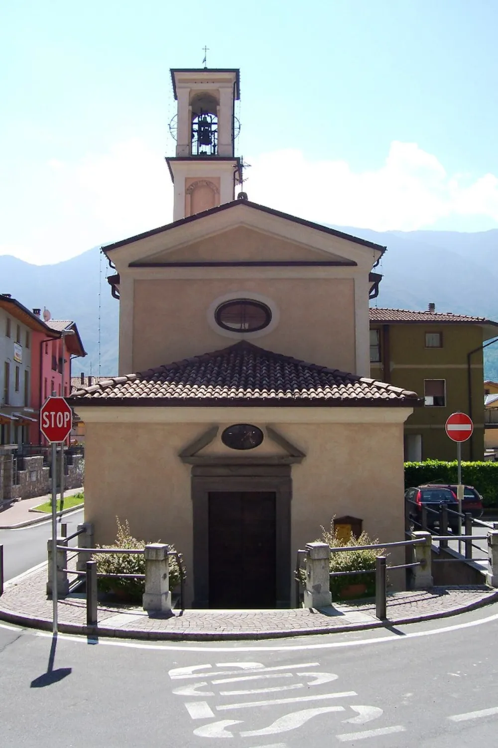 Chiesa dell'Annunciazione di Maria (Cogno, Piancogno), Piancogno — exterior
