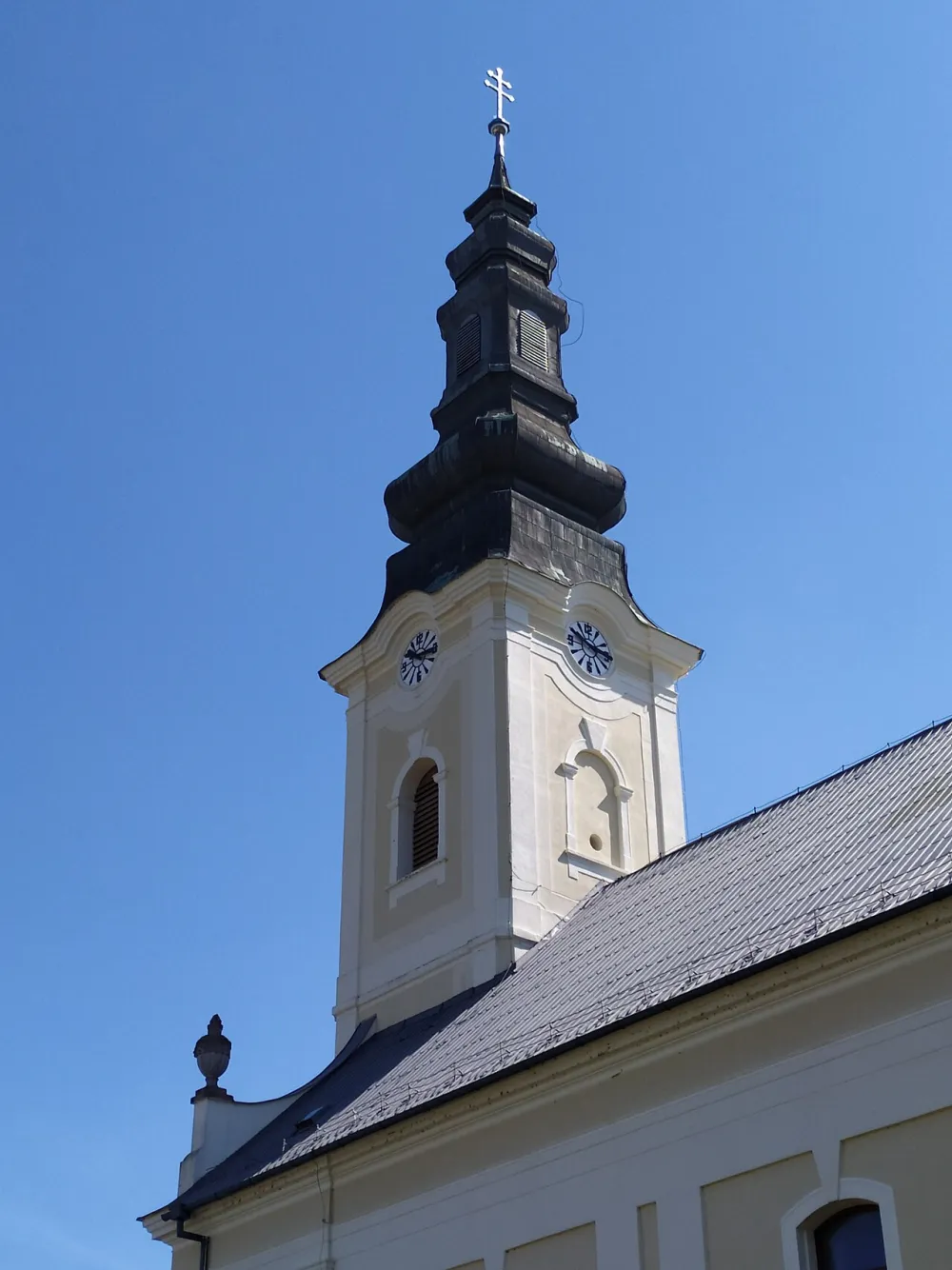 Farský kostol všetkých svätých, Skačany — exterior