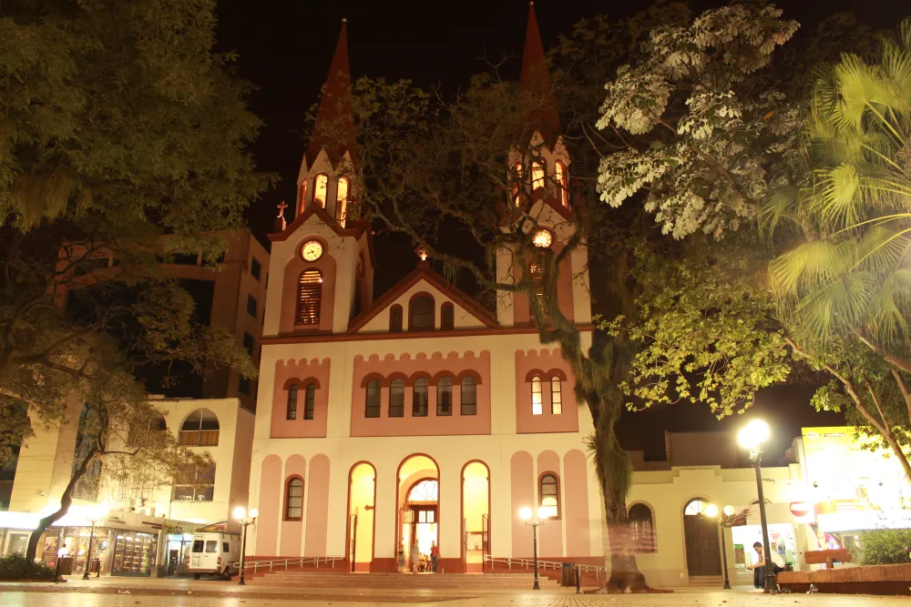 Catedral San José, Posadas — exterior