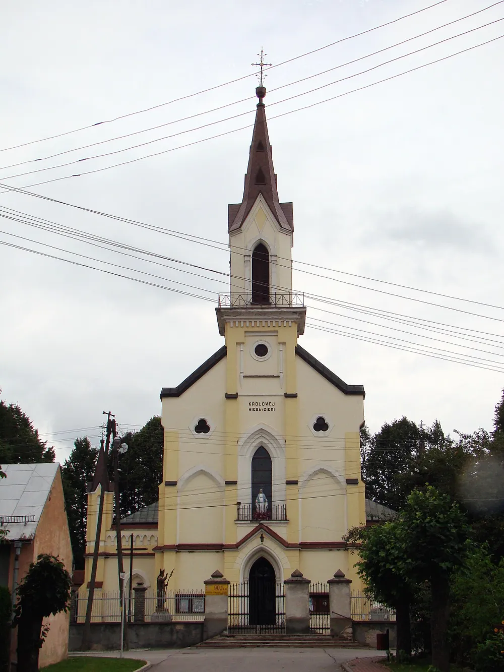 św. Jana Nepomucena i Matki Bożej Szkaplerznej, Frampol, Frampol — exterior