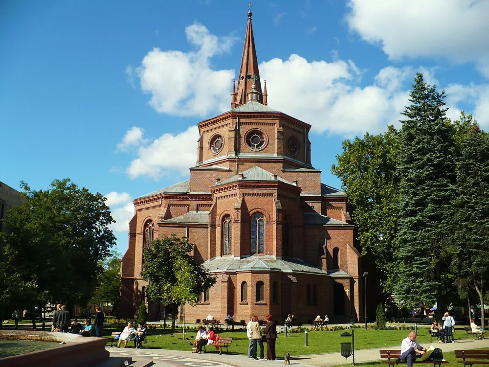 Św. Apostołów Piotra i Pawła, Bydgoszcz, Bydgoszcz — exterior