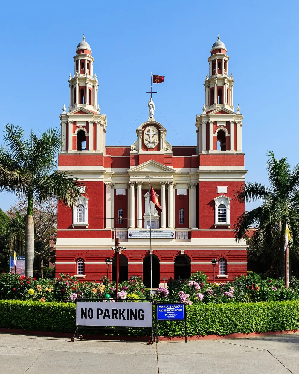 Cathedral Sacred Heart (New Delhi), New Delhi — exterior