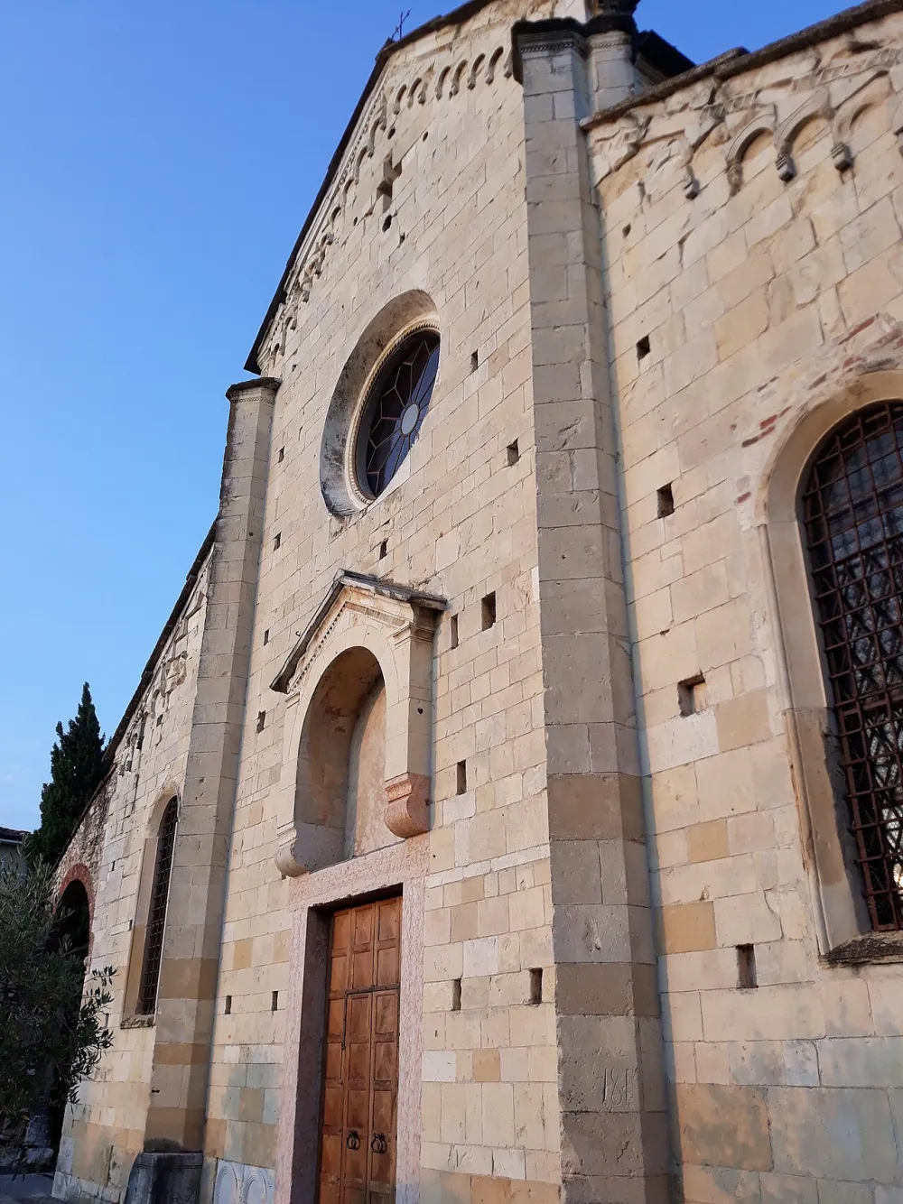 Chiesa di San Floriano Martire (S. Floriano, San Pietro in Cariano), San Pietro in Cariano — exterior