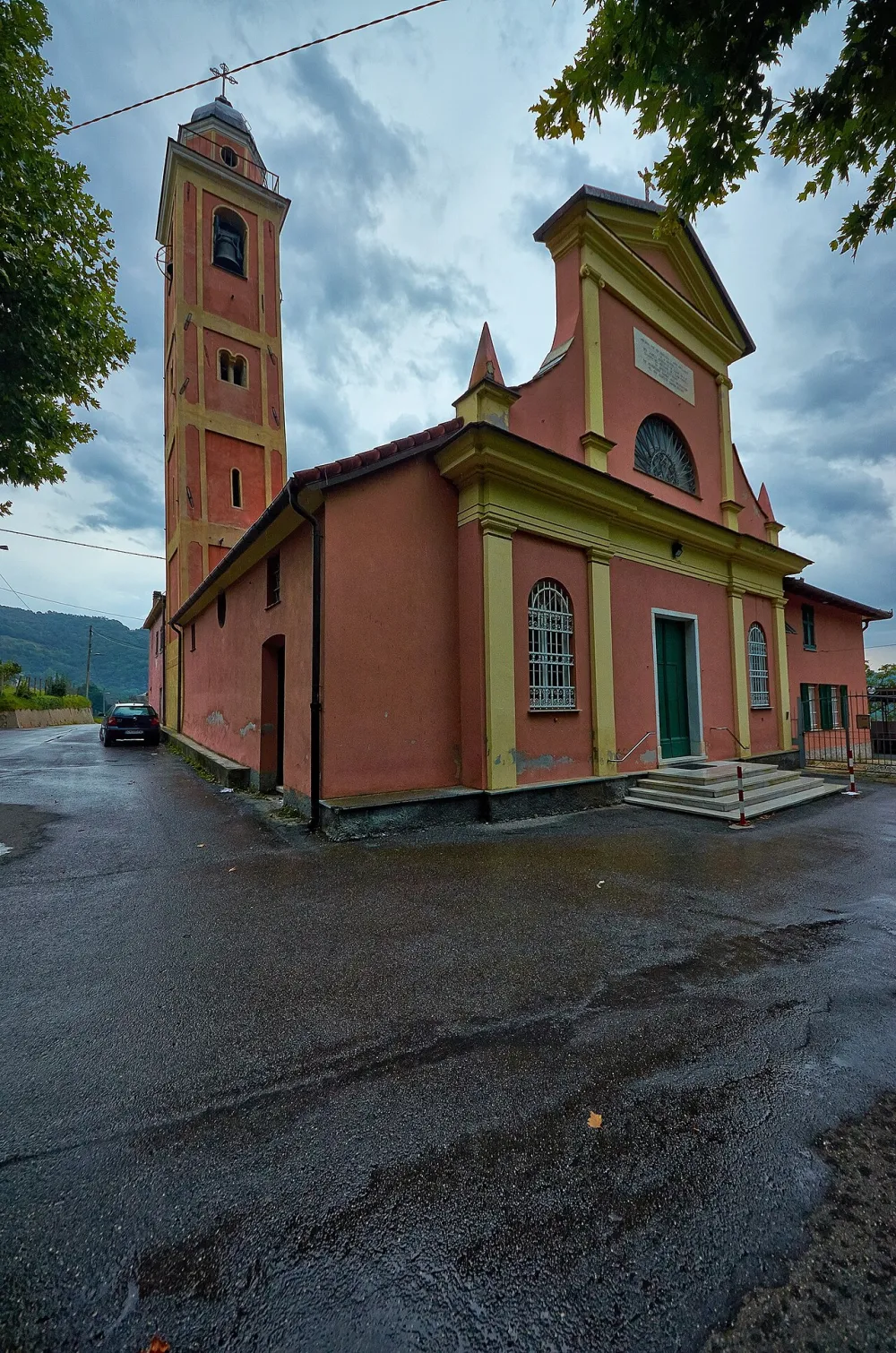 Chiesa di Sant'Ambrogio (Mignanego), Mignanego — exterior