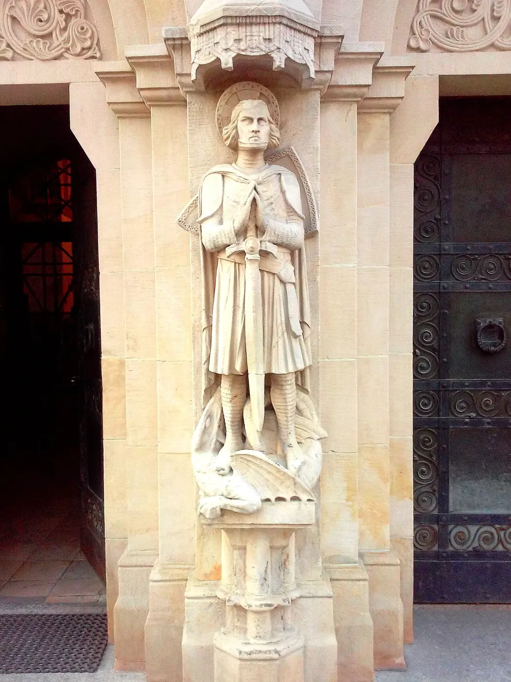 Św. Jerzego Męczennika i Podwyższenia Krzyża Świętego (Brochów), Wrocław, Wrocław — exterior