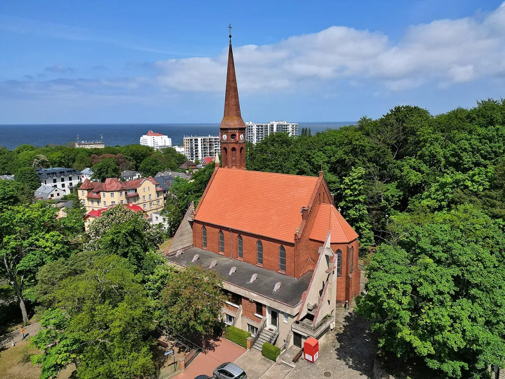 Św. Piotra Apostoła, Międzyzdroje, Międzyzdroje — exterior