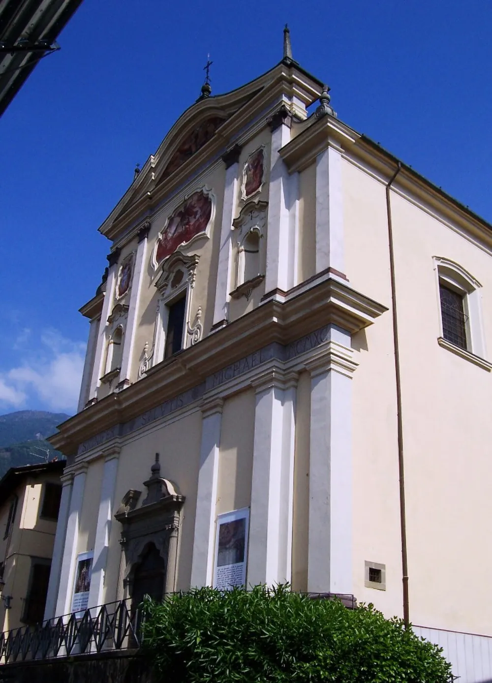 Chiesa di San Michele Arcangelo (Gianico), Gianico — exterior