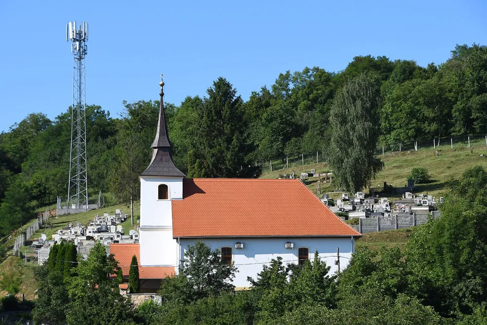 Munkás Szent József-templom, Bódvaszilas — exterior