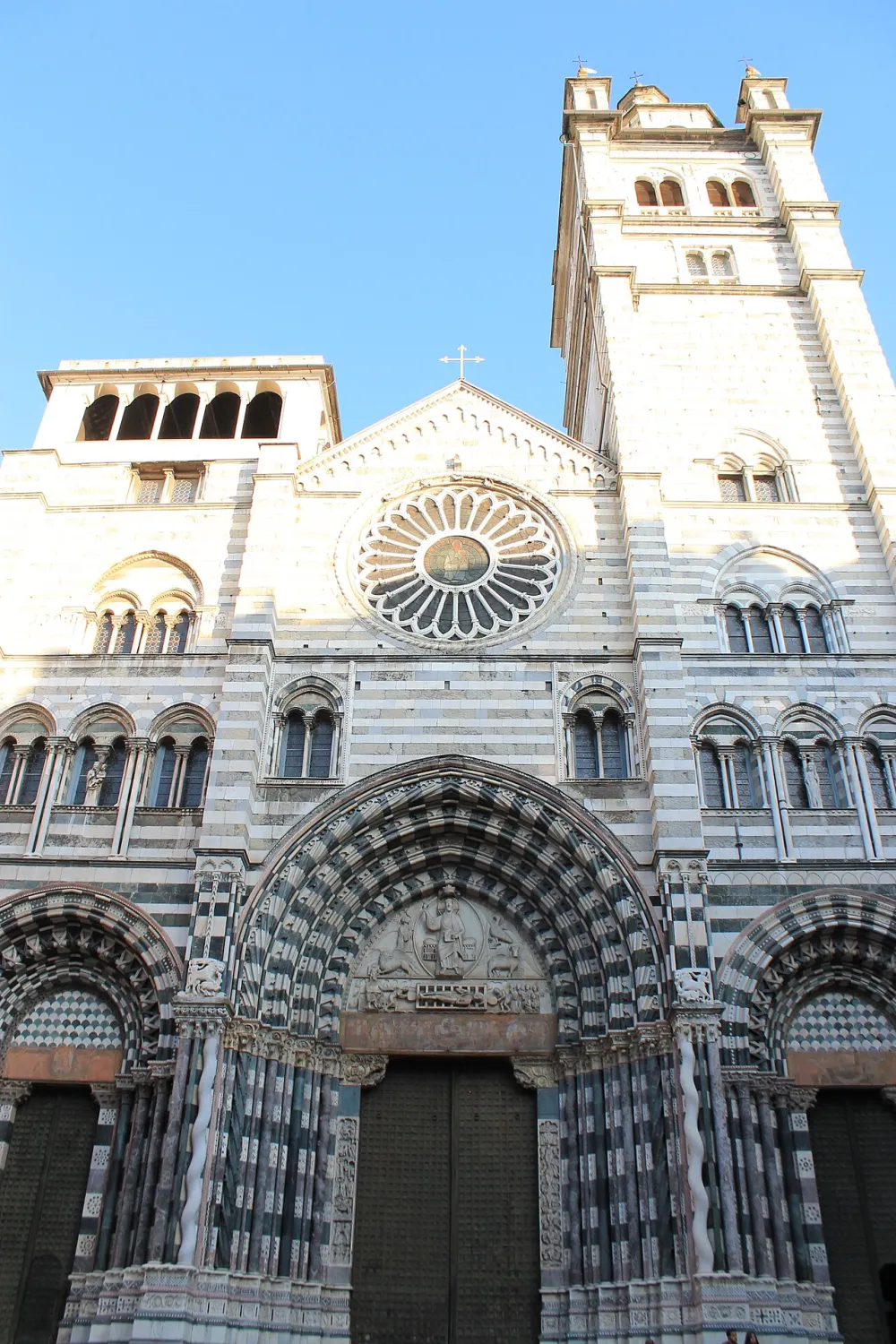 Cattedrale di San Lorenzo (Genova), Genova — exterior
