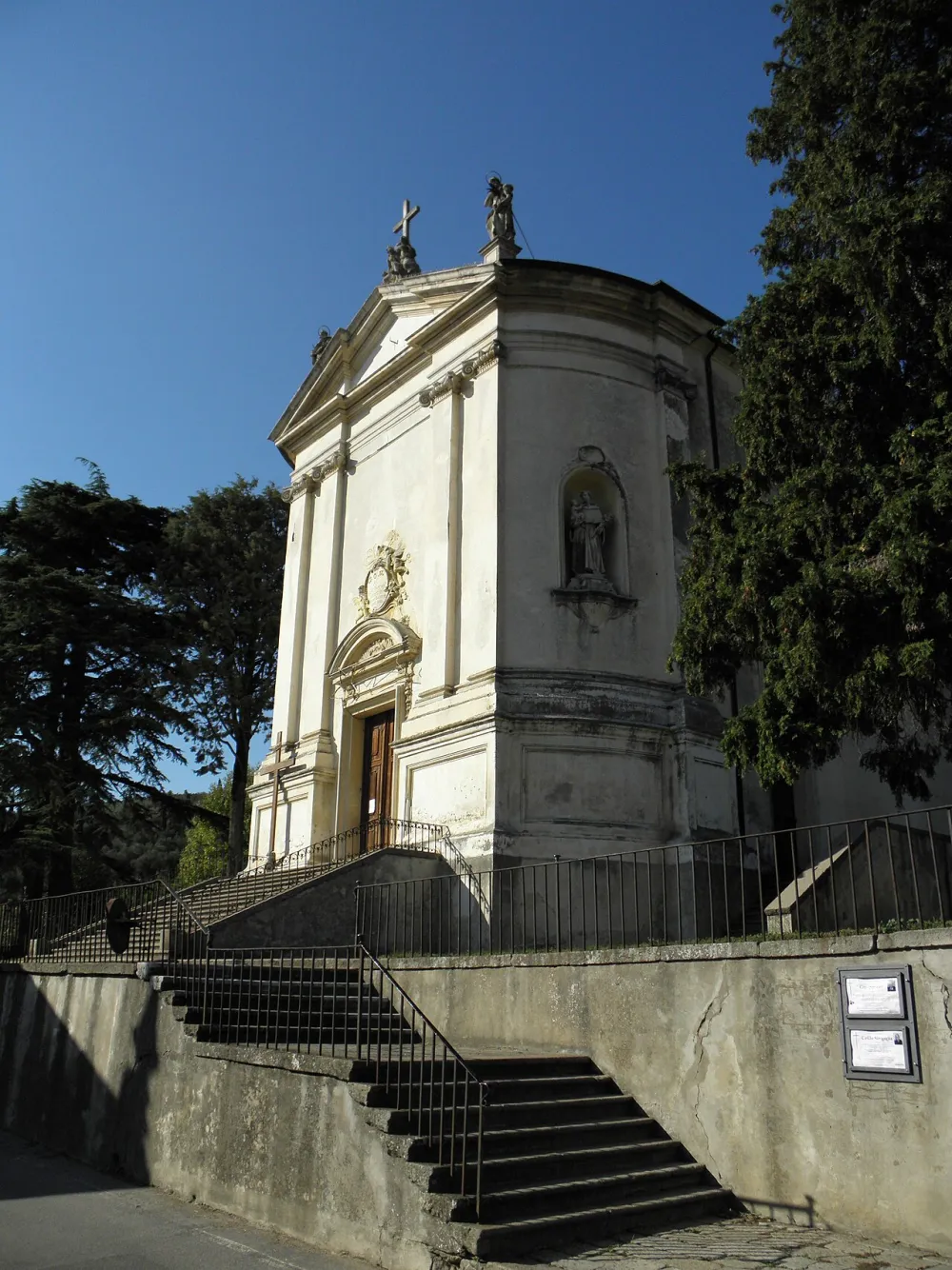 Chiesa di San Bartolomeo Apostolo (Valnogaredo, Cinto Euganeo), Cinto Euganeo — exterior