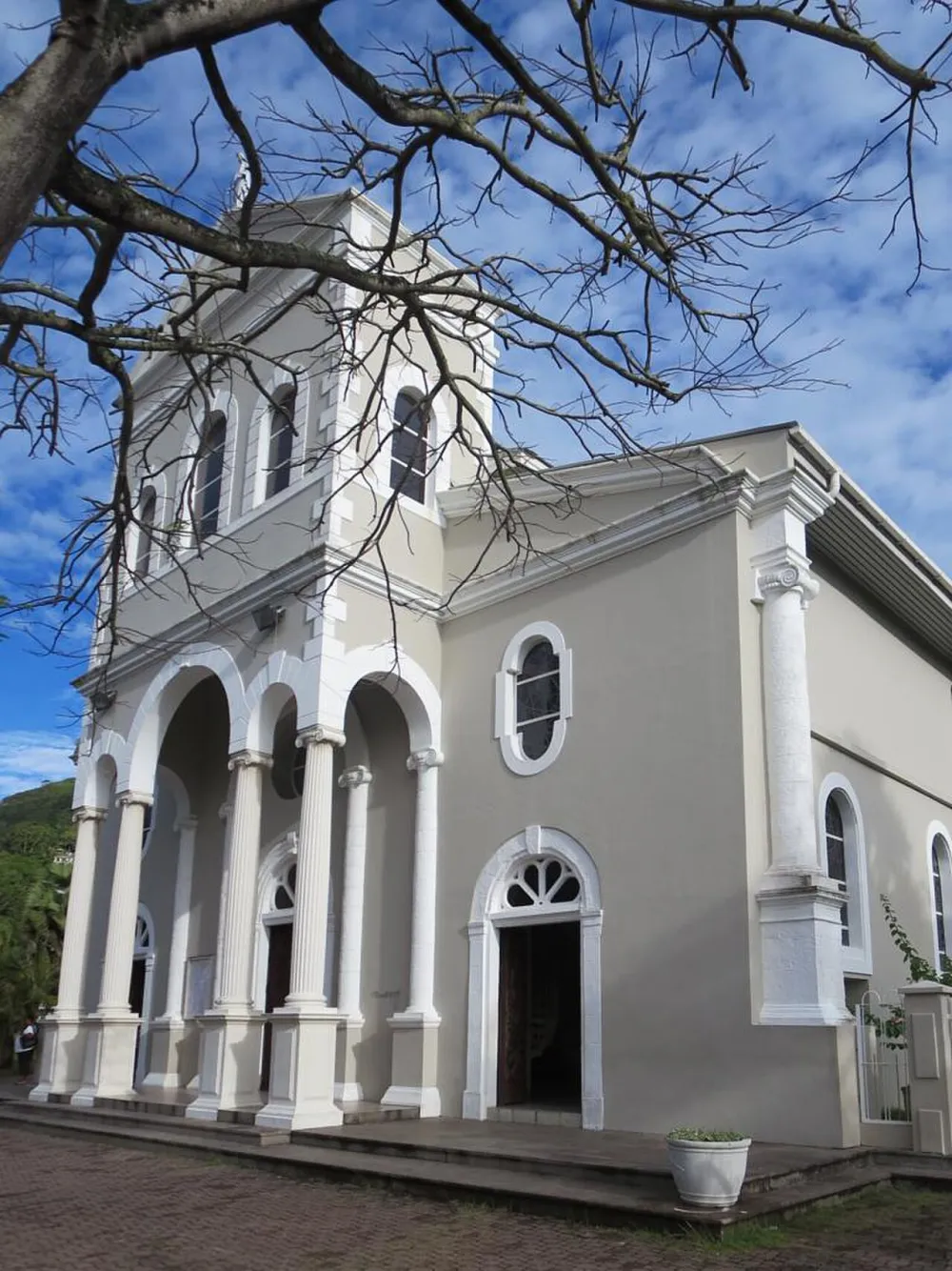 Cathedral Immaculate Conception, Victoria — exterior