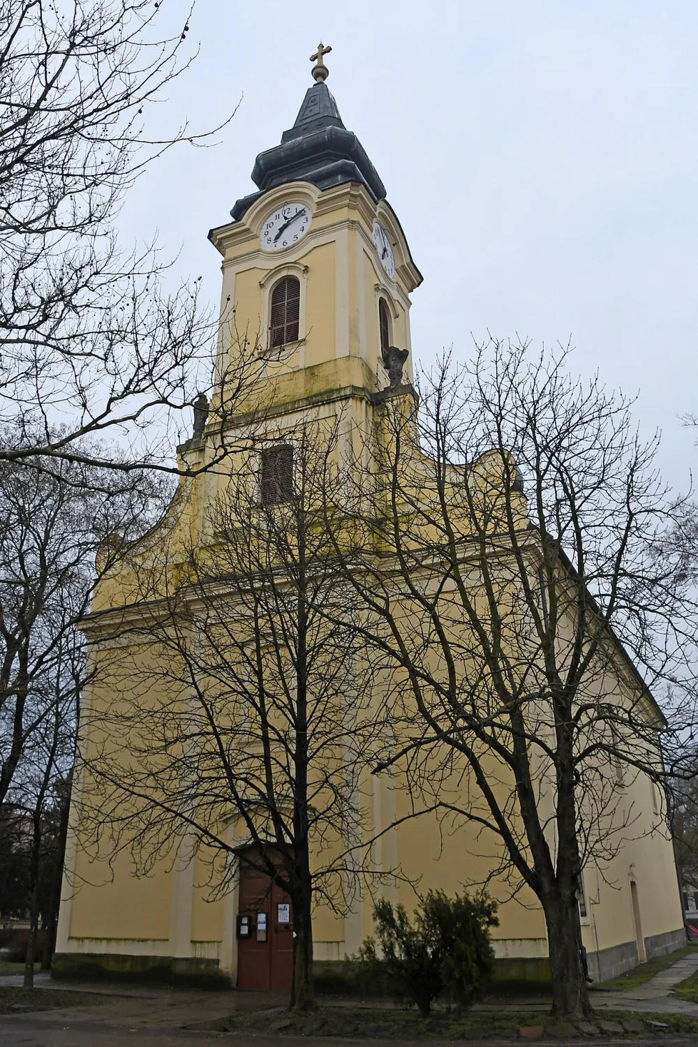 Szent Mihály főangyal-templom, Jászdózsa — exterior