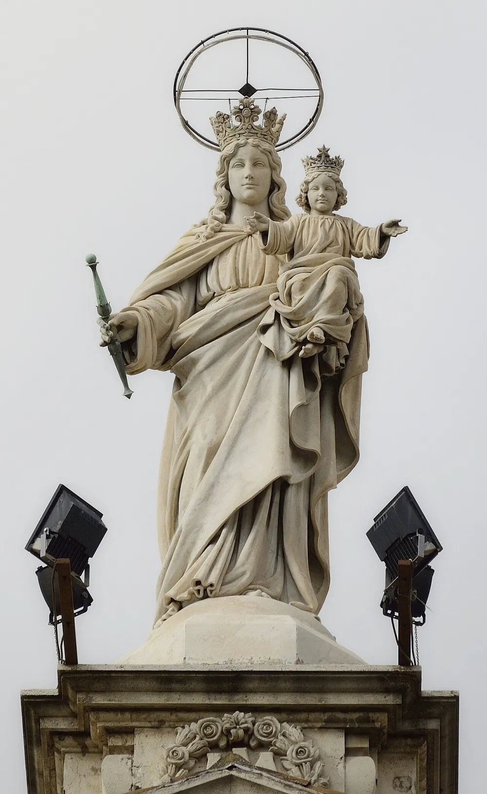 Chiesa di Santa Maria Ausiliatrice, Roma — exterior