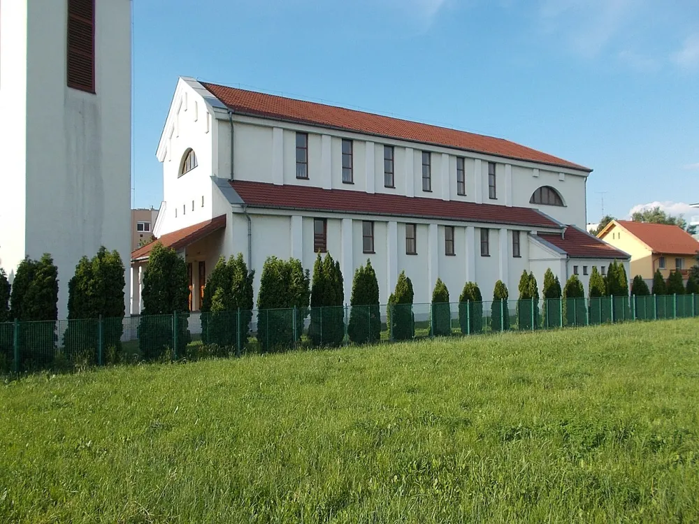 Szent Lőrinc templom, Siófok — exterior