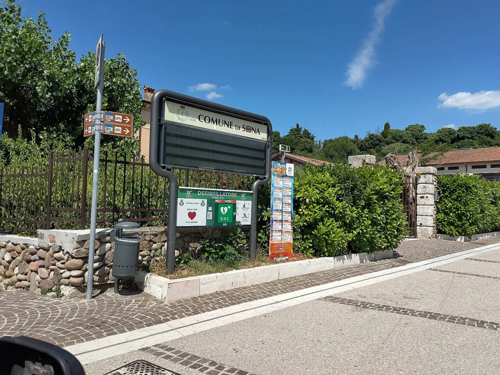 Chiesa di San Giacomo e Santa Giustina (Palazzolo, Sona), Sona — exterior