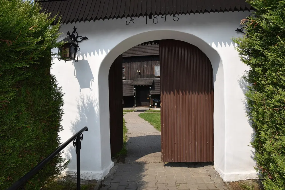 Męczeństwa Św. Jana Chrzciciela, Grzawa, Grzawa — exterior