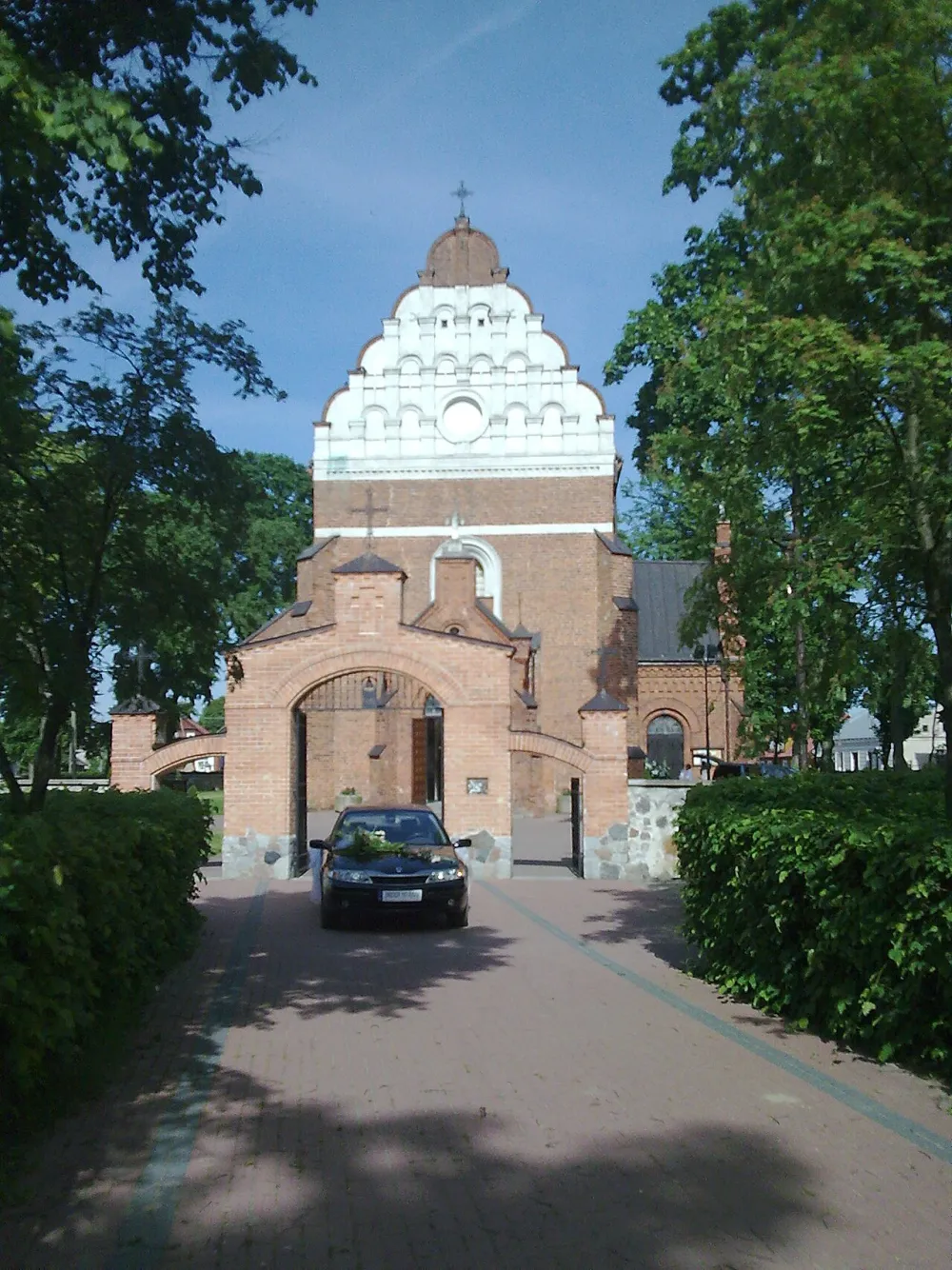 św. Andrzeja Apostoła, Brok, Brok — exterior