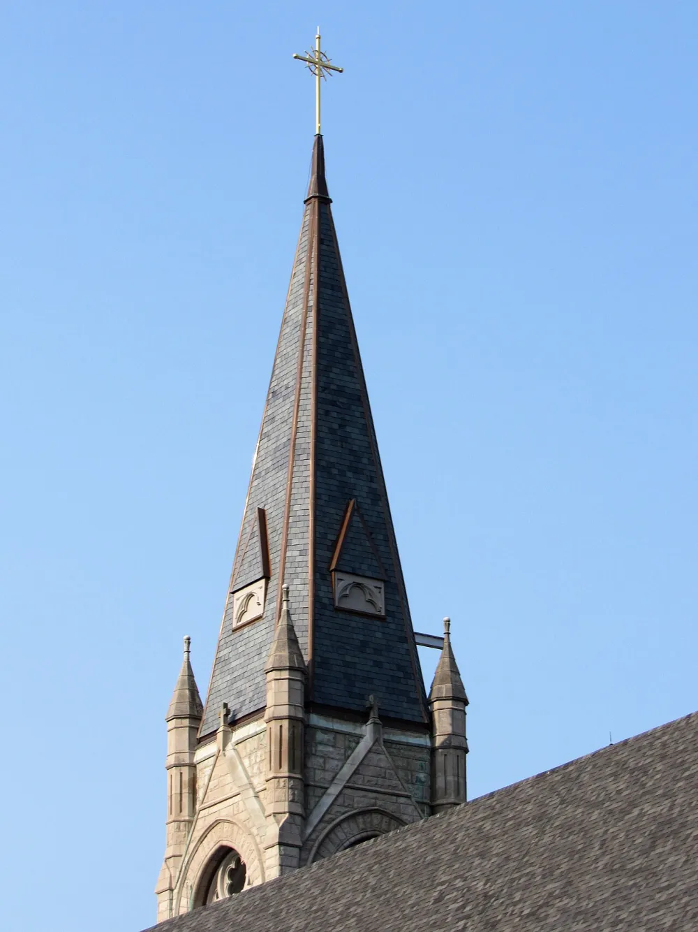 Sacred Heart Cathedral, Davenport — exterior