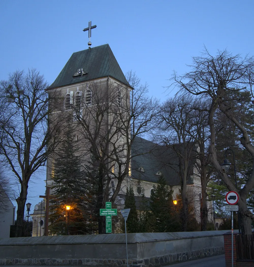 Podwyższenia Krzyża Świętego, Rumia, Rumia — exterior