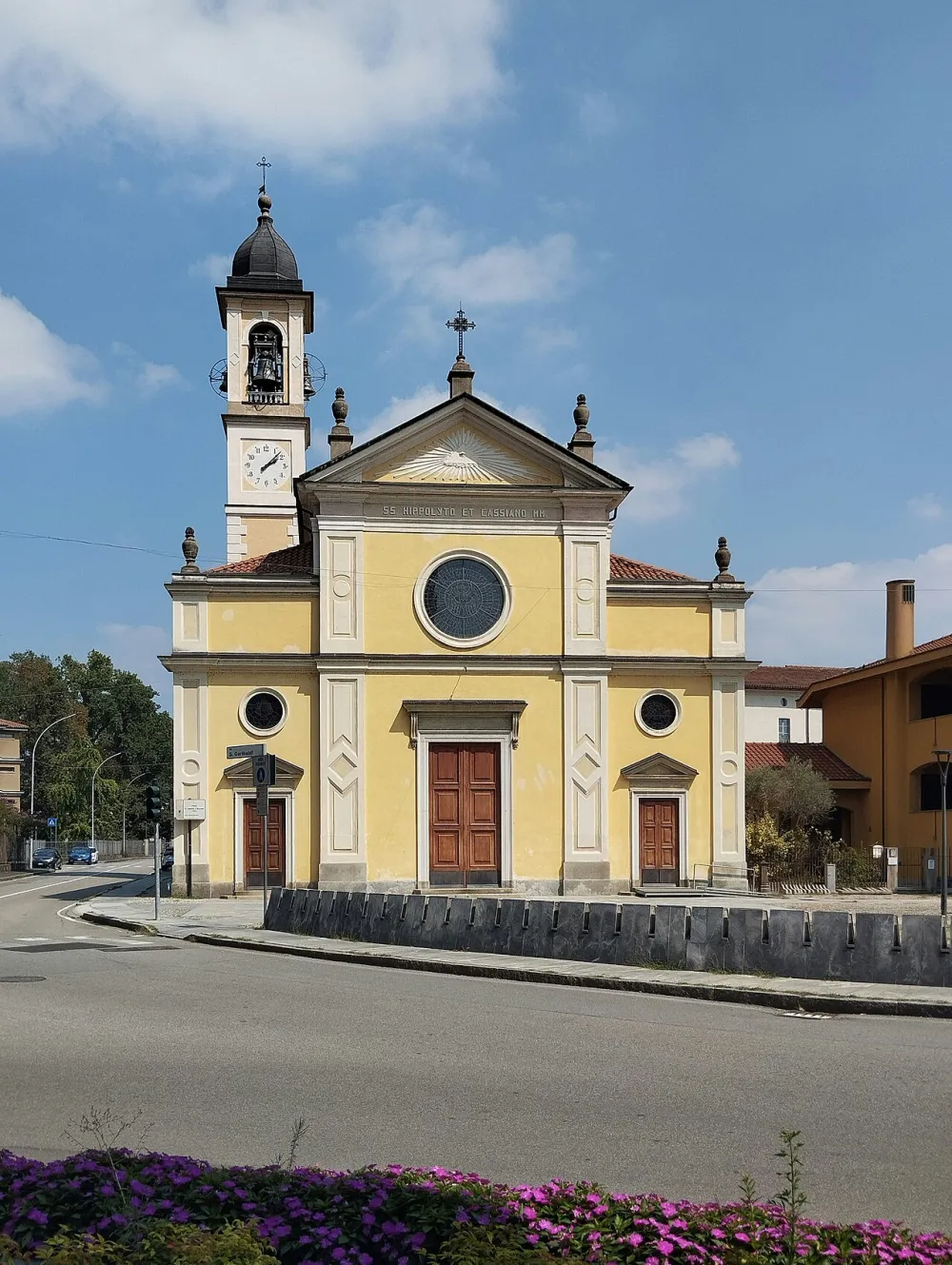 Chiesa dei Santi Ippolito e Cassiano (Vanzago), Vanzago — exterior