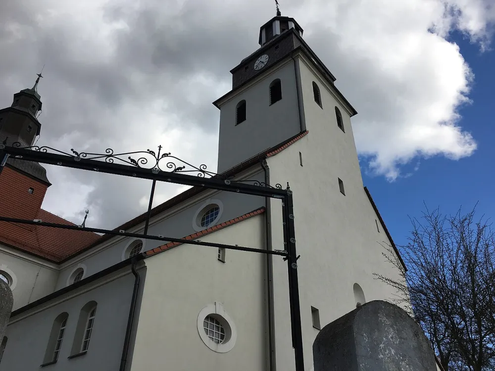 św. Mikołaja, Wiele, Wiele — exterior