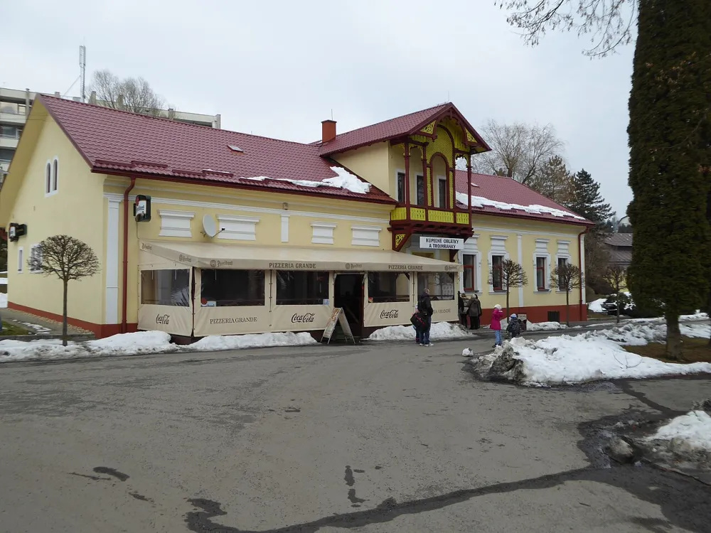 Kostol povýšenia Svätého kríža (kúpele), Bardejov — exterior