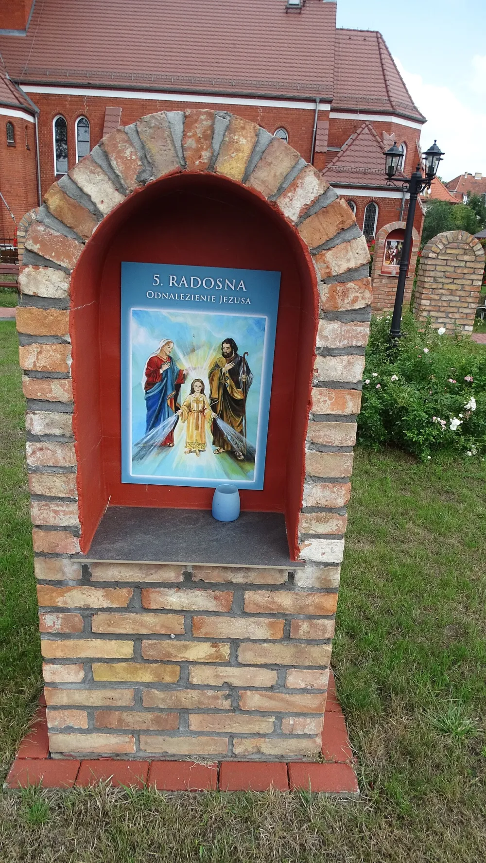 Najświętszego Serca Pana Jezusa, Chojna, Chojna — exterior