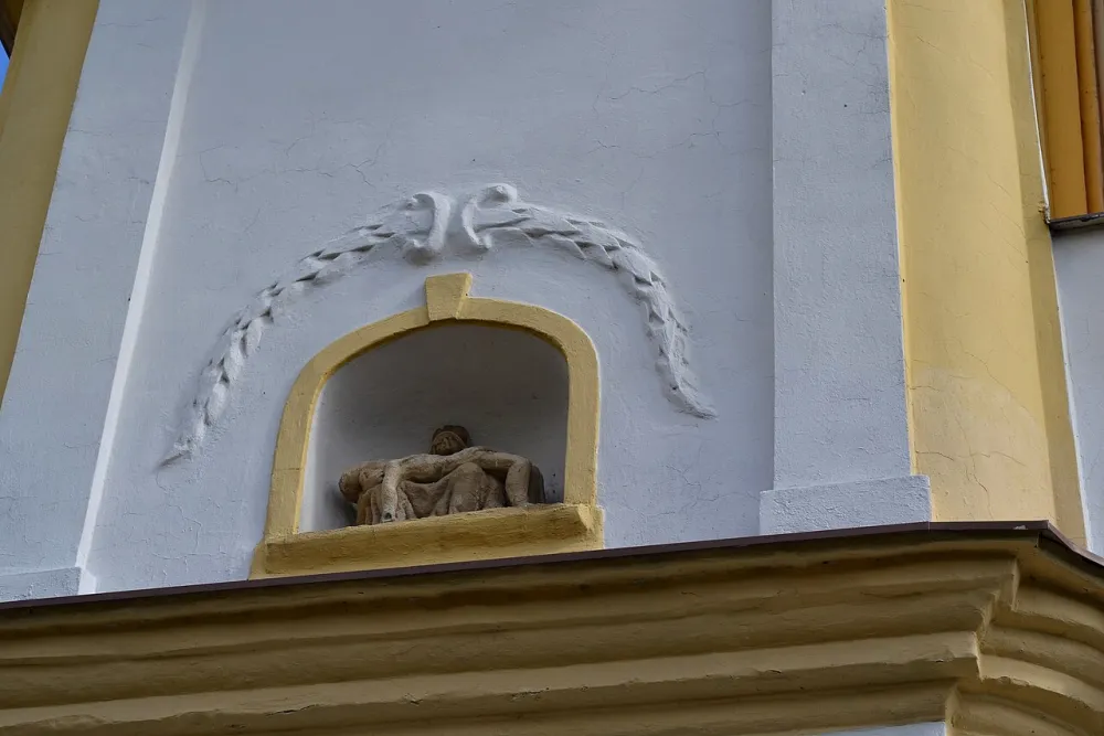 Kostol sv. Juraja, Dolné Trhovište — exterior