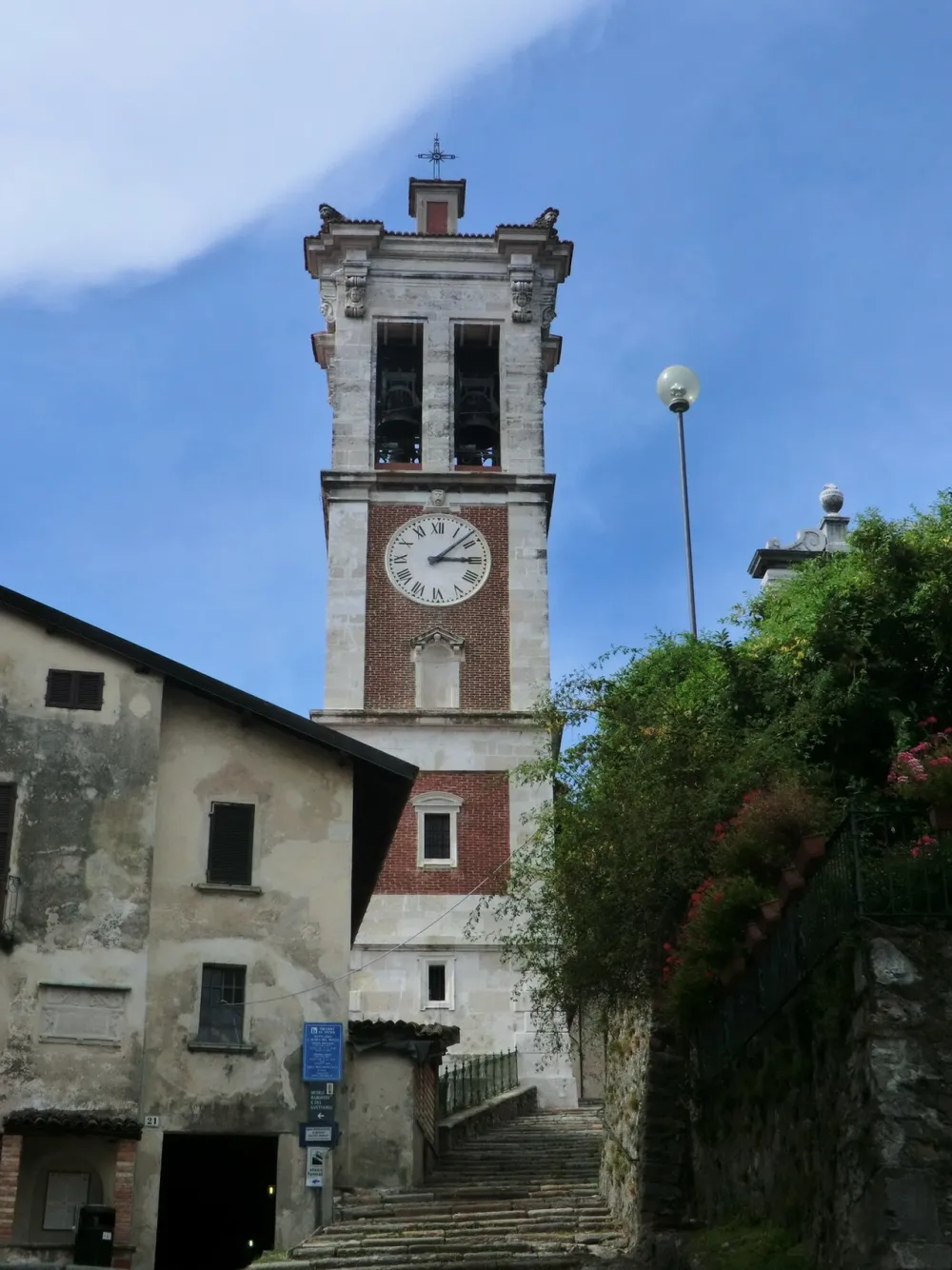 Chiesa di Santa Maria del Monte (Varese), Varese — exterior