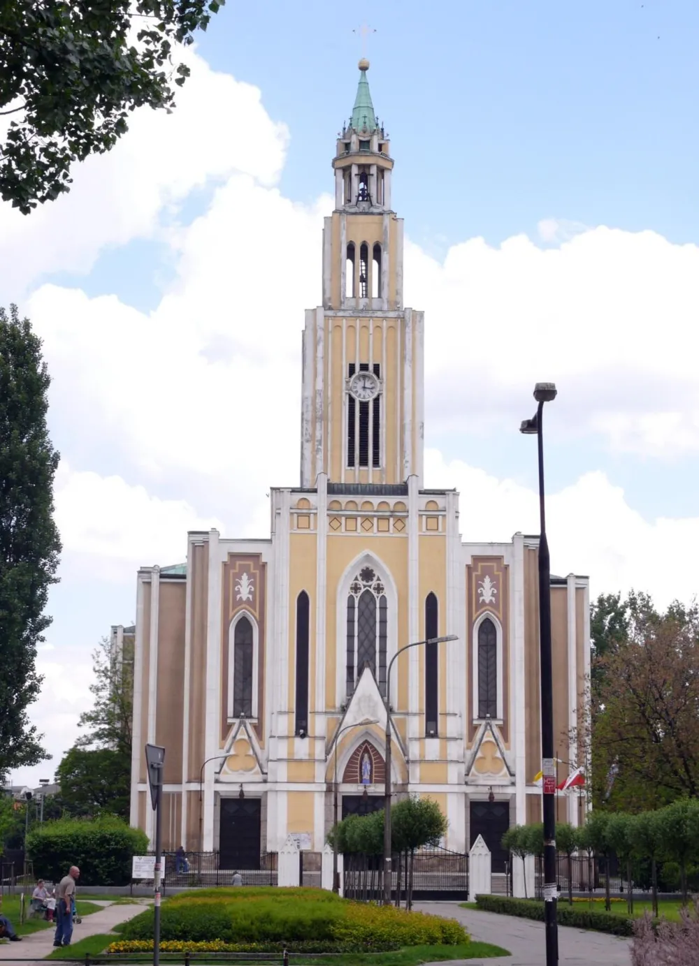 Najczystszego Serca Maryi na Grochowie, Warszawa, Warszawa — exterior
