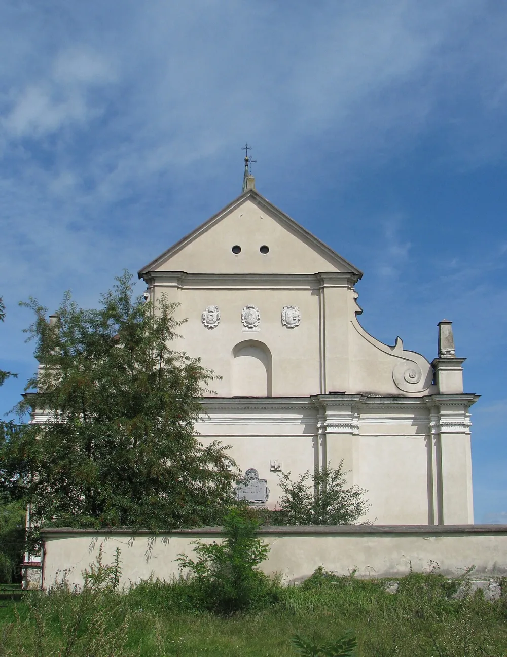 Świętej Trójcy, Raków, Raków — exterior