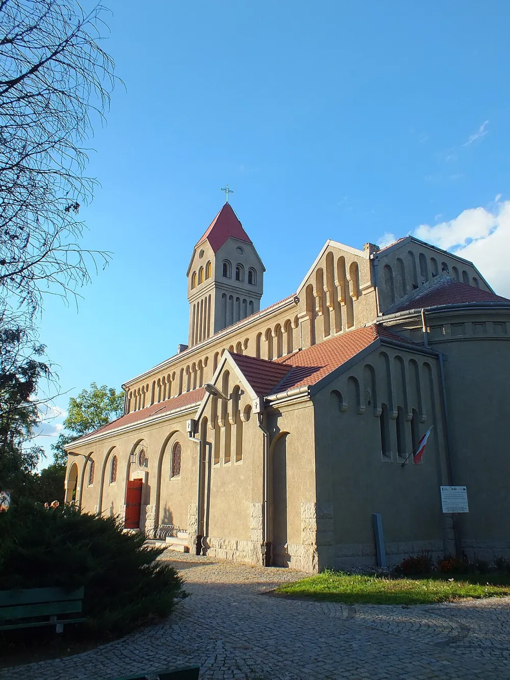 Najświętszej Maryi Panny Wspomożycielki Wiernych (Księże Małe), Wrocław, Wrocław — exterior