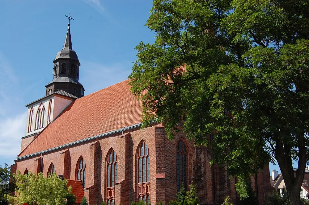 Św. Mikołaja Biskupa, Wolin, Wolin — exterior