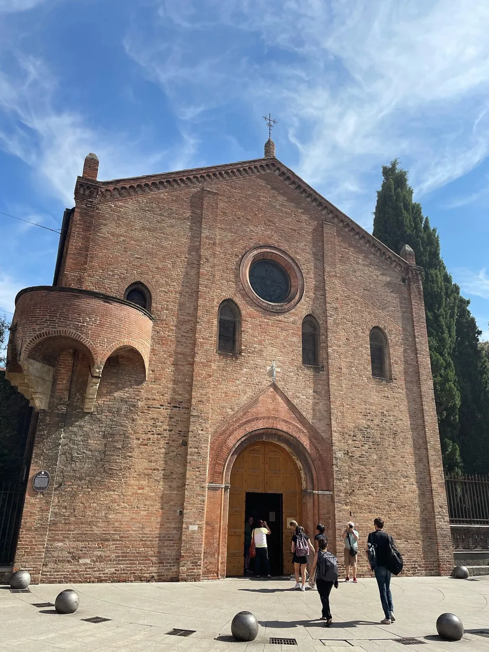 Basilica di Santo Stefano (Bologna), Bologna — exterior