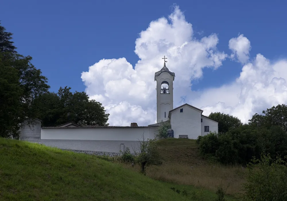 Chiesa di Sant'Antonio Abate (Parlasco), Parlasco — exterior
