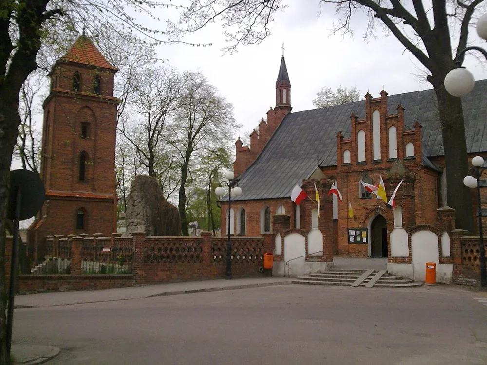 Świętej Trójcy, Rypin, Rypin — exterior