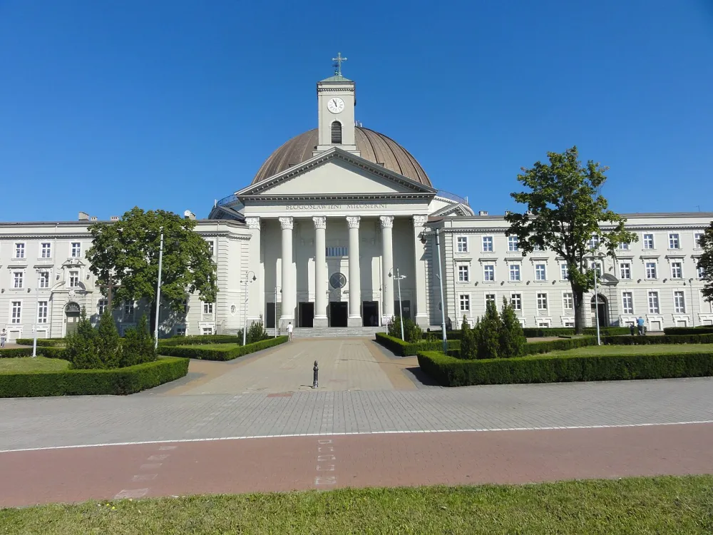 Św. Wincentego á Paulo, Bydgoszcz, Bydgoszcz — exterior