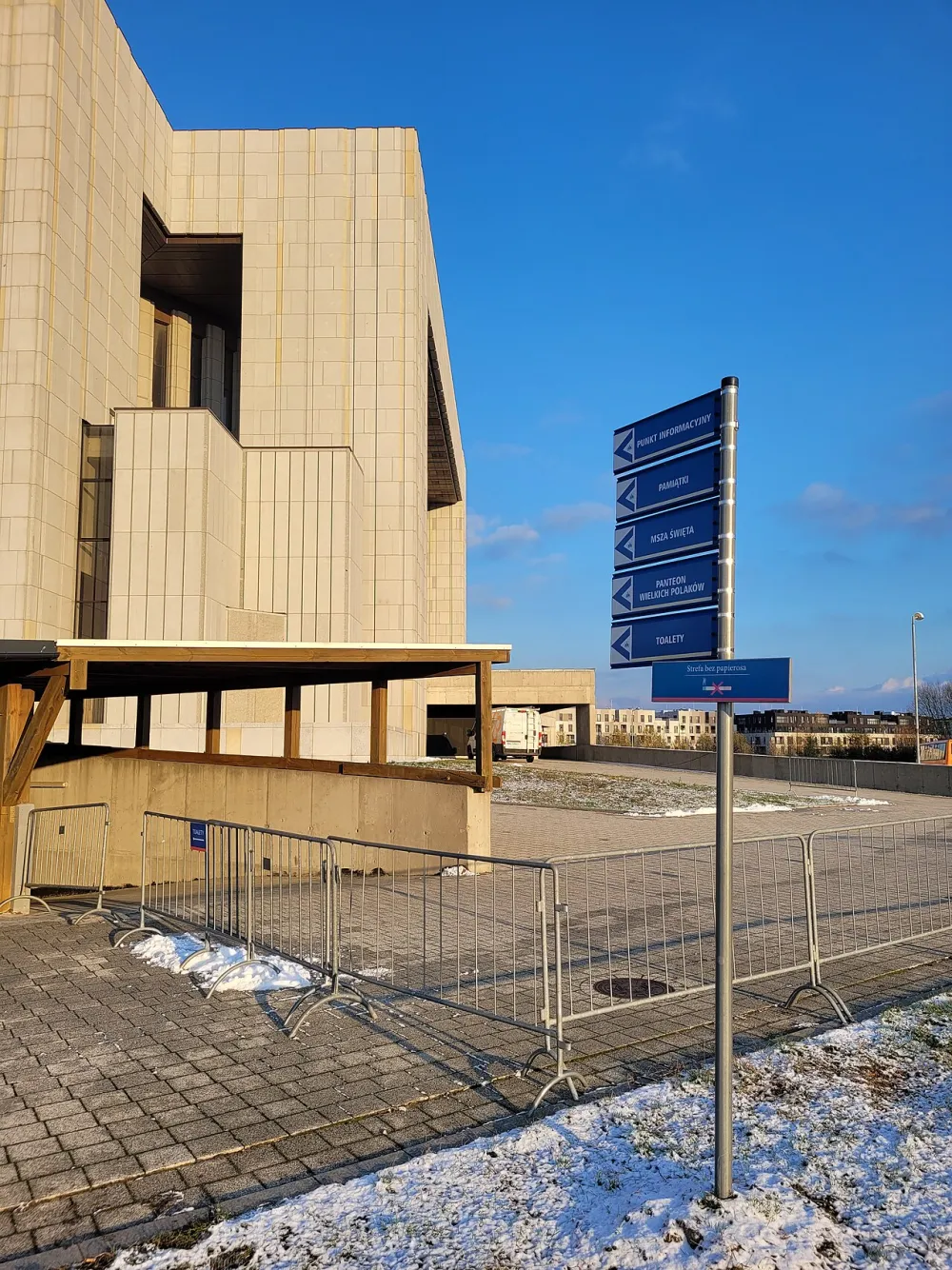 Opatrzności Bożej w Wilanowie, Warszawa, Warszawa — exterior