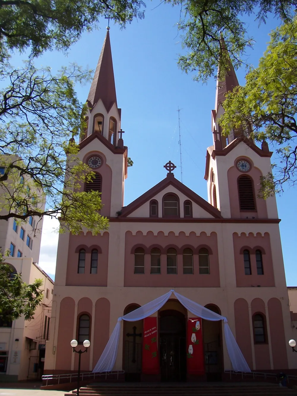 Catedral San José, Posadas — exterior