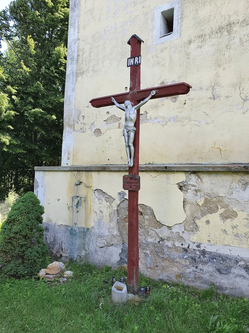 Kostol sv. Michala (Krajné), Krajné — exterior