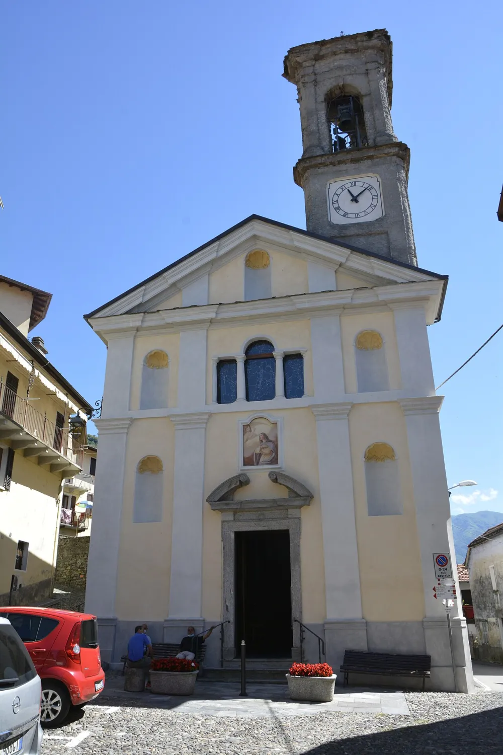 Chiesa di San Carlo e Annunciazione (Garabiolo, Maccagno con Pino e Veddasca), Maccagno con Pino e Veddasca — exterior