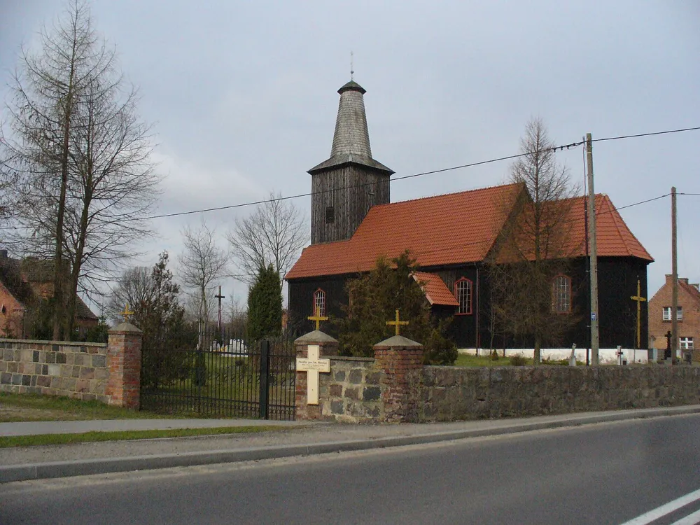 Św. Marcina Biskupa i Męczennika z Tours, Gwieździn, Gwieździn — exterior