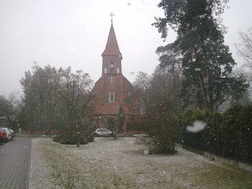 Wniebowzięcia Najświętszej Maryi Panny, Konstancin-Jeziorna, Konstancin-Jeziorna — exterior