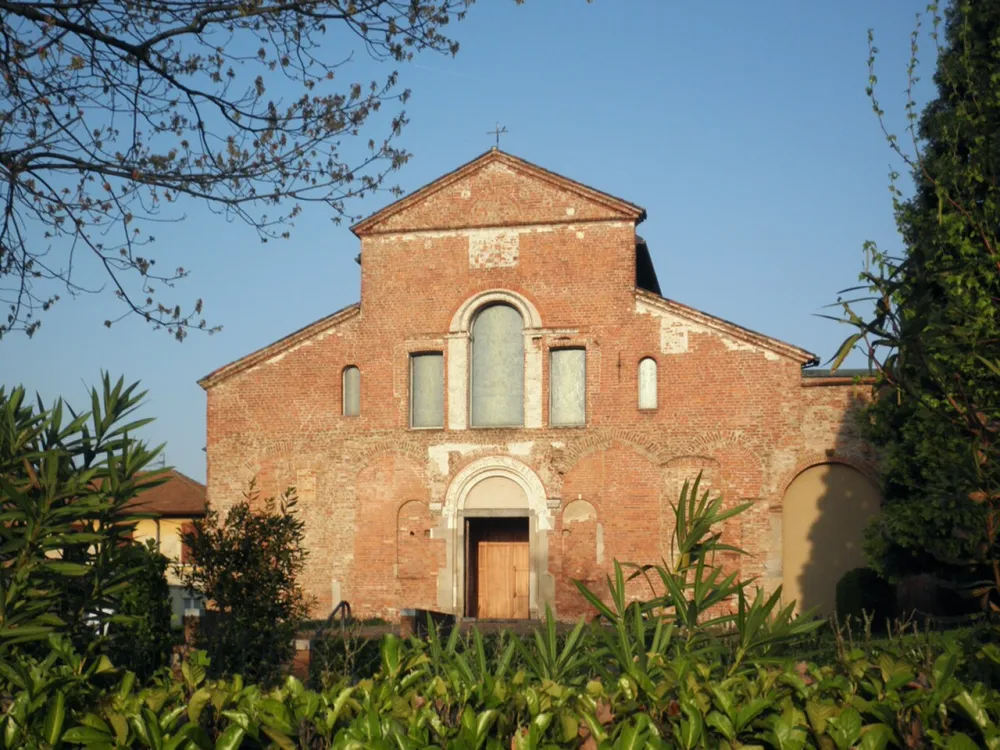 Chiesa di Santa Maria in Calvenzano (Calvenzano, Vizzolo Predabissi), Vizzolo Predabissi — exterior
