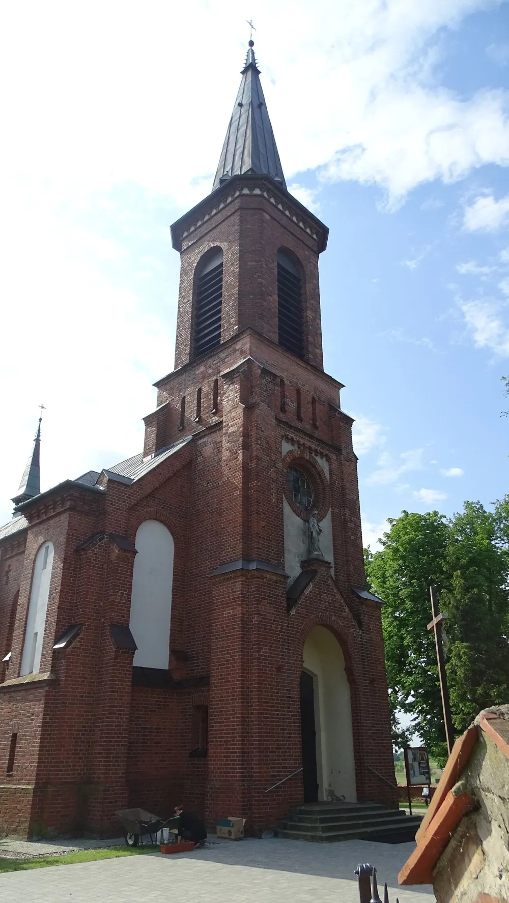Św. Doroty Dziewicy i Męczennicy, Zawady, Zawady — exterior