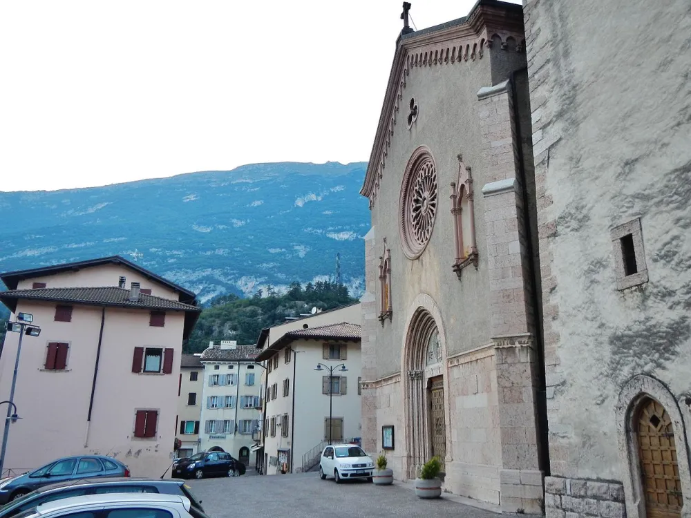 Chiesa dei Santi Vigilio e Valentino (Vezzano, Vallelaghi), Vallelaghi — exterior