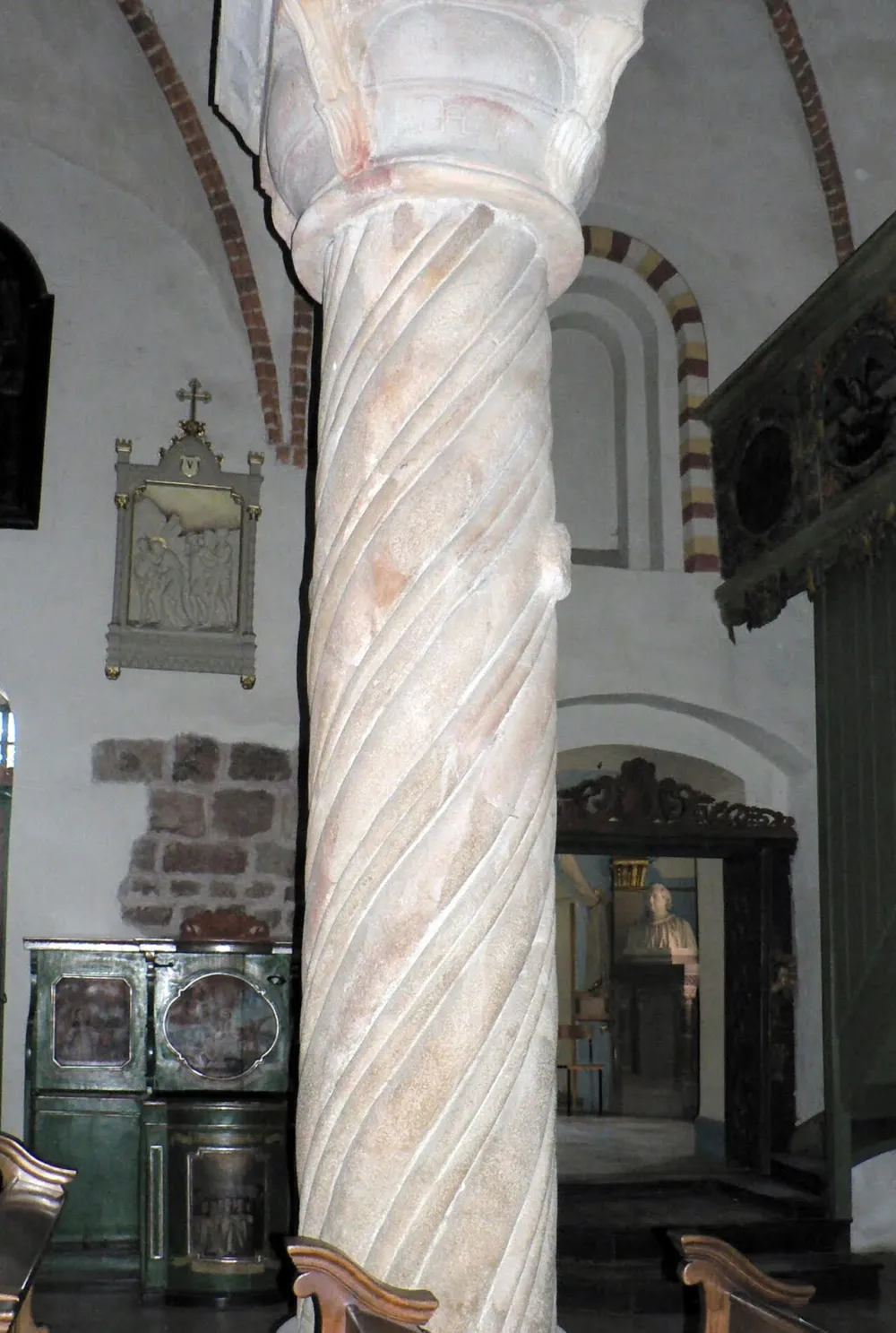 Świętej Trójcy, Strzelno, Strzelno — exterior