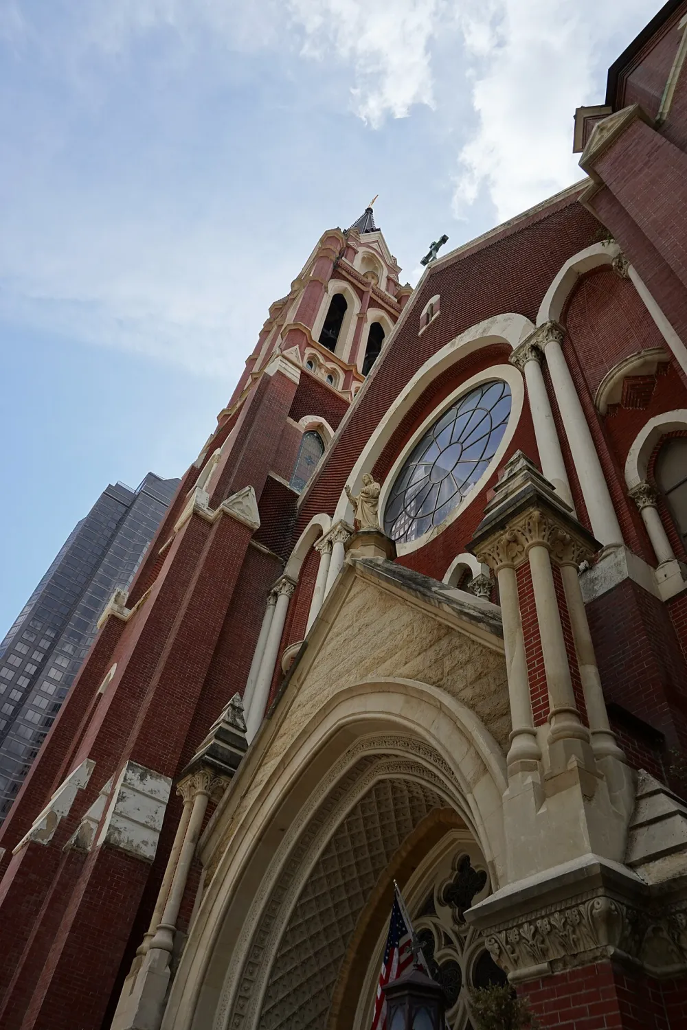Cathedral Guadalupe (Dallas), TX — exterior