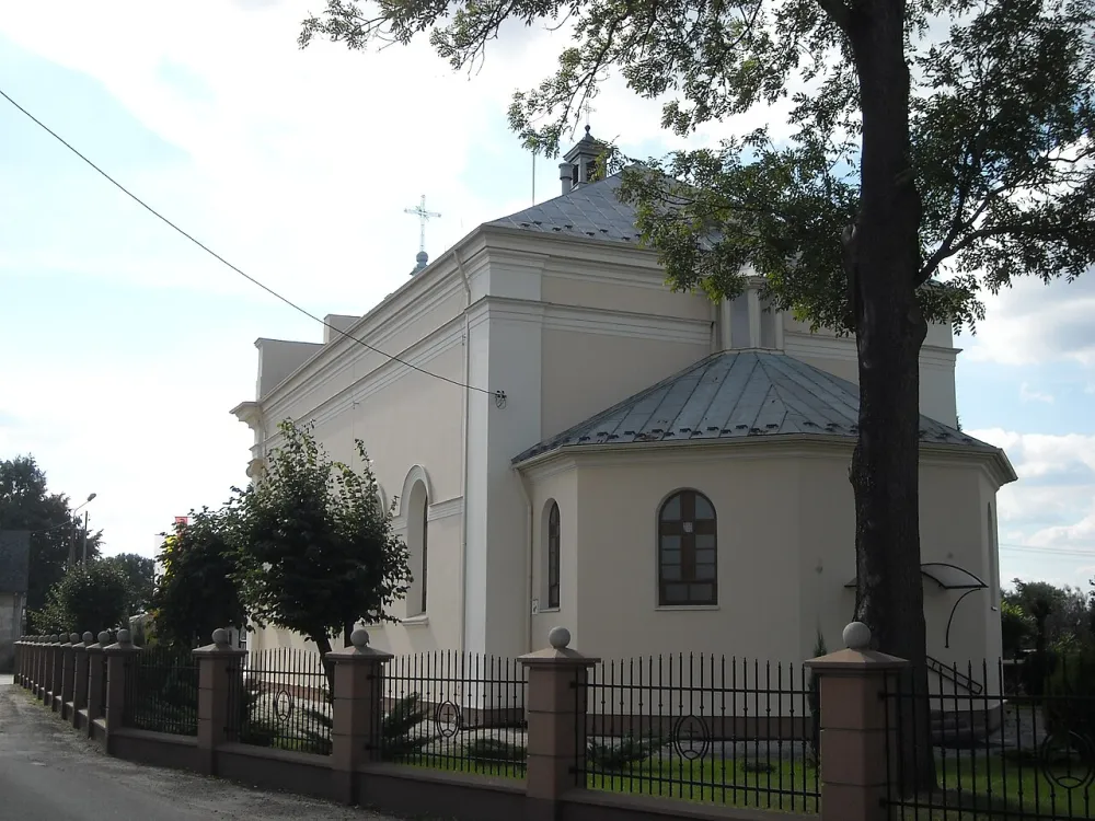 Św. Stanisława Kostki, Okuniew, Okuniew — exterior